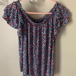 Off the shoulder, short sleeves